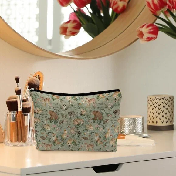 Woodland Animals Makeup Bag, Animal Lover Gifts for Women, Gifts for Animal Love - Picture 2 of 6